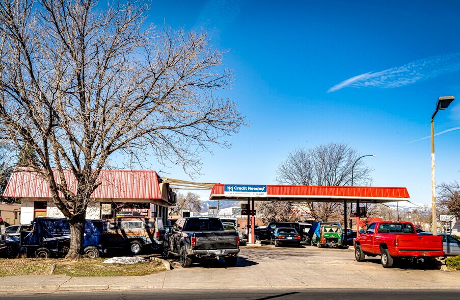 More Photos Of 1200 W Littleton Blvd, Littleton Service Station For Sale
