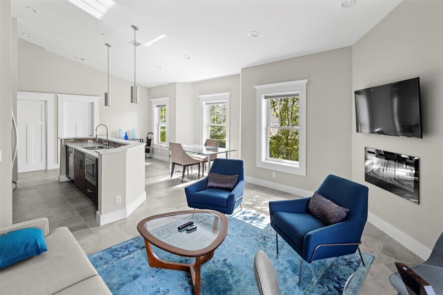 More Photos Of 135 Broad St, Asheville Office For Sale