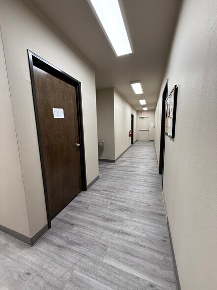 More Photos Of 1351 N Zaragoza Rd, El Paso Office For Sale