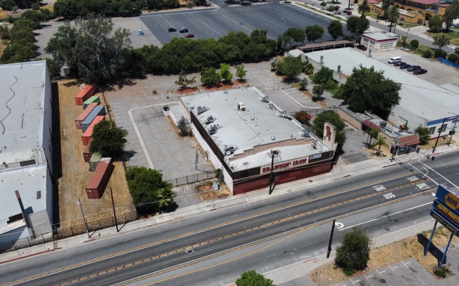 More Photos Of 304 S E St, San Bernardino Restaurant For Sale
