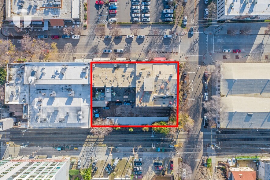 More Photos Of 1409 R St, Sacramento Storefront Retail Residential For Sale