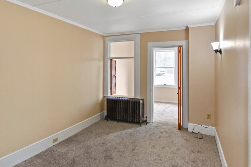 More Photos Of 9 River St, Saranac Lake Apartments For Sale