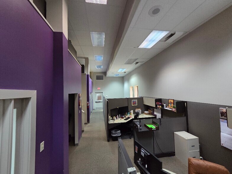 More Photos Of 243 Front St, Wilmington Office For Sale