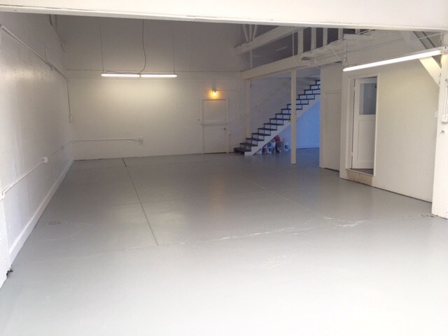 More Photos Of 704 S Railroad Ave, San Mateo Warehouse For Lease