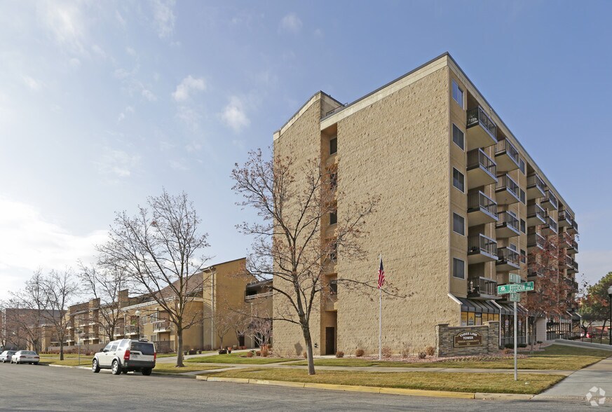 More Photos Of 2427 Jefferson Ave, Ogden Apartments For Lease