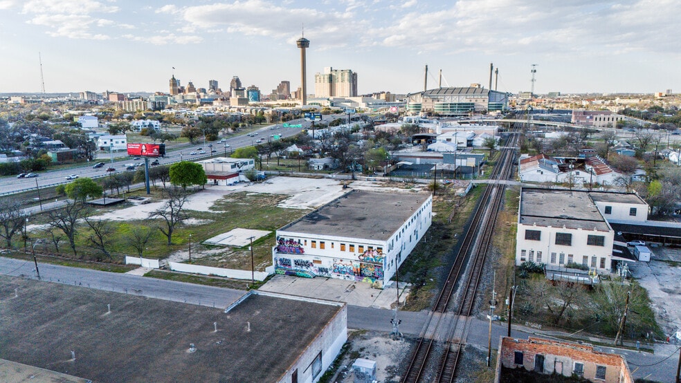 Primary Photo Of 533 Delaware St, San Antonio Industrial For Sale