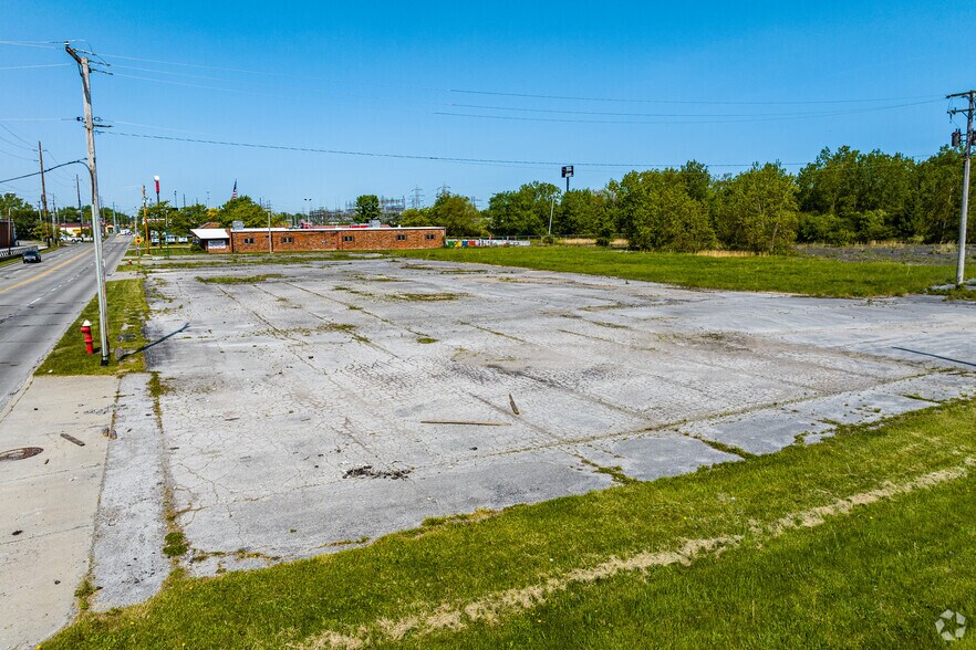 More Photos Of 441 Griswold Rd, Elyria Land For Sale