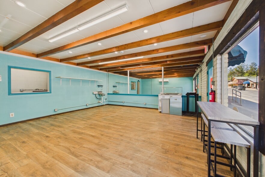 More Photos Of 2525 Sudderth Dr, Ruidoso General Retail For Sale