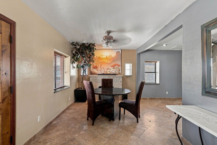 More Photos Of 3835 E Technical Dr, Tucson Warehouse For Lease