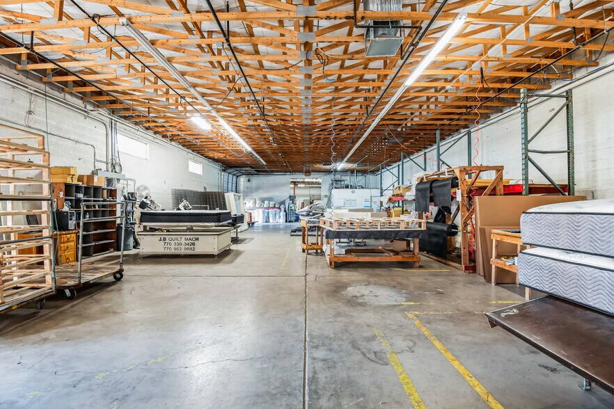 More Photos Of 4132 N 38th Dr, Phoenix Industrial For Sale