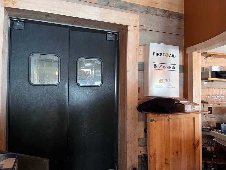 More Photos Of 18 Village Green Way, Southwest Harbor Restaurant For Lease