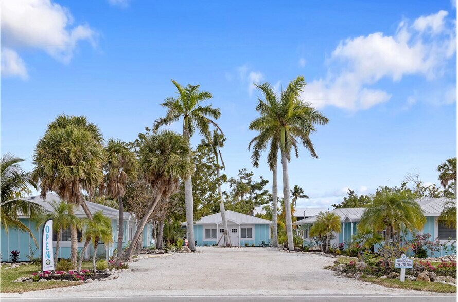 Primary Photo Of 706 Donax St, Sanibel Hotel For Sale