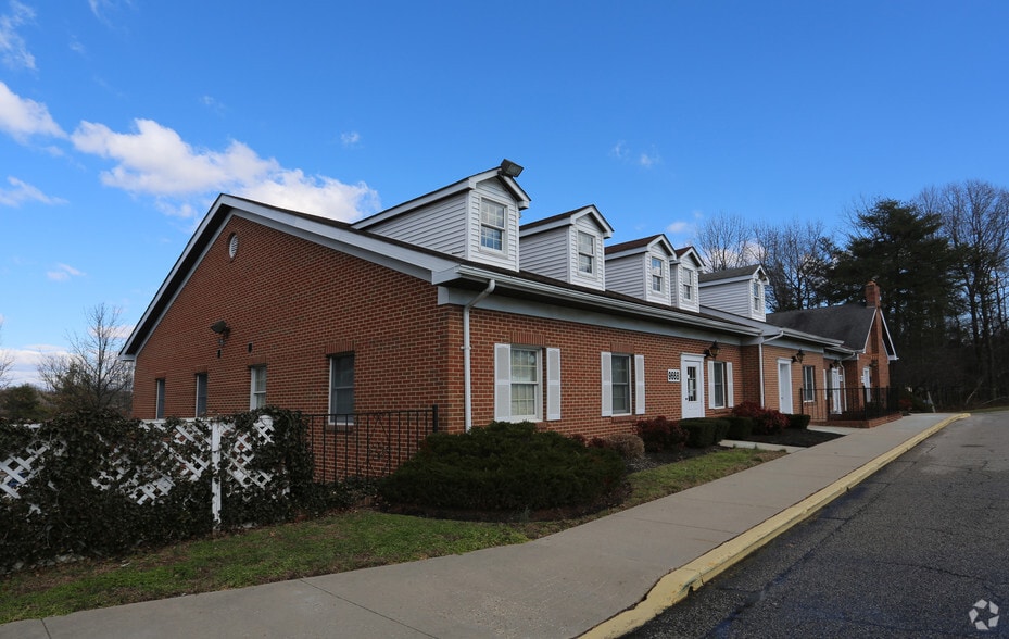More Photos Of 9662-9680 Marlboro Pike, Upper Marlboro Office For Lease