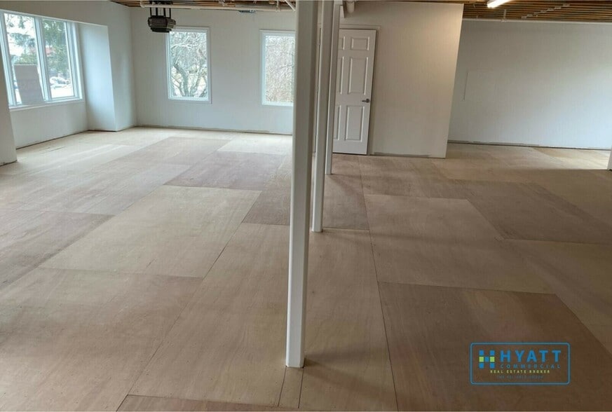 More Photos Of 9123 Old Annapolis Rd, Columbia Storefront Retail Office For Lease