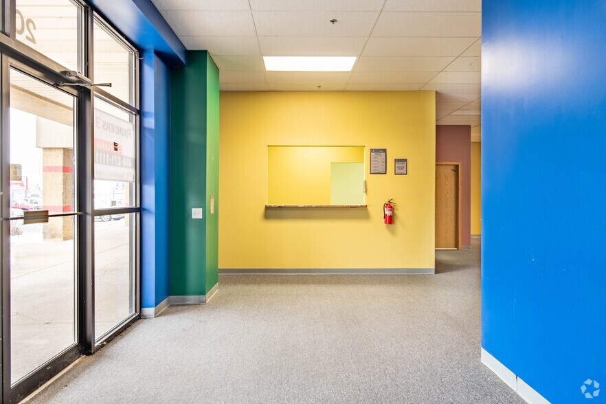 More Photos Of 2024-2050 S Stoughton Rd, Madison General Retail For Sale