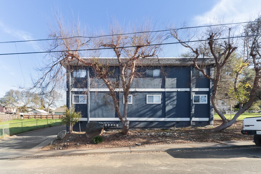 More Photos Of 163 Pleasant Ave, Auburn Apartments For Sale