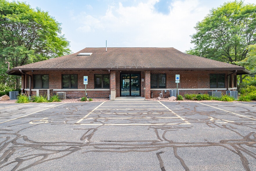 More Photos Of 520 N 28th Ave, Wausau Medical For Sale