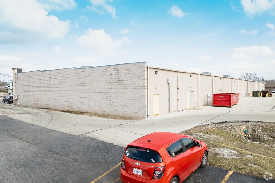 More Photos Of 3316 Navarre Ave, Oregon Storefront For Lease