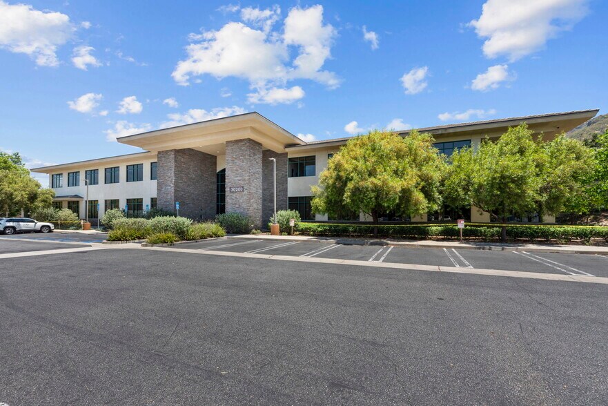 More Photos Of 30300 Agoura Rd, Agoura Hills Office For Sale