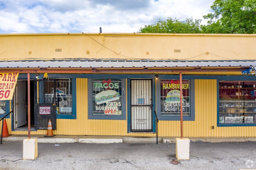 More Photos Of 1502 S Hackberry St, San Antonio Freestanding For Lease