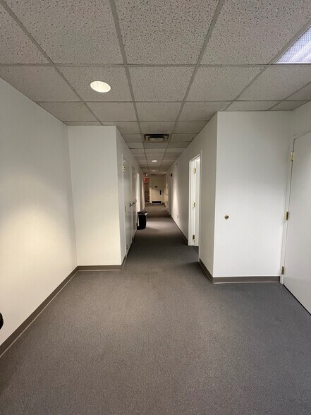 More Photos Of 132 Mitchell St SW, Atlanta Storefront Retail Office For Lease