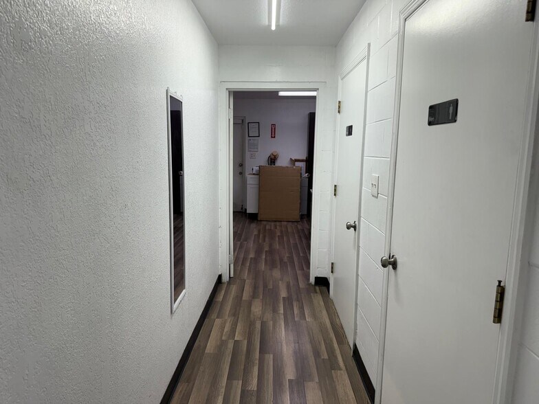 More Photos Of 325 Rand Yard Rd, Sanford Warehouse For Lease