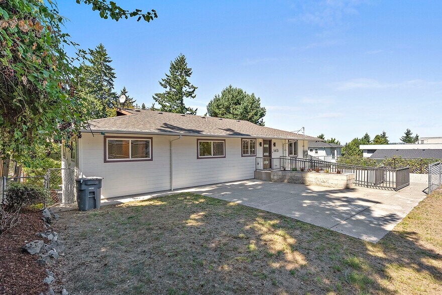 More Photos Of 1415 2nd St SE, Puyallup Assisted Living For Sale