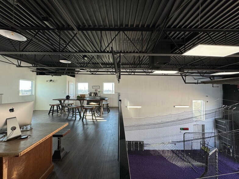 More Photos Of 1435 FM 1463 Rd, Katy Showroom For Sale