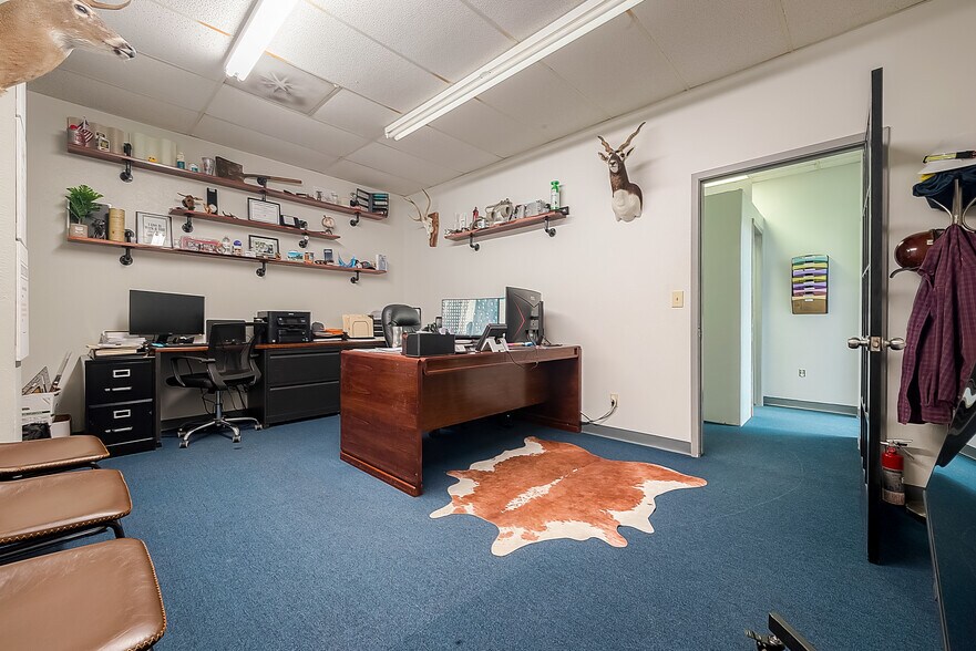 More Photos Of 208-214 E X St, Deer Park Medical For Lease