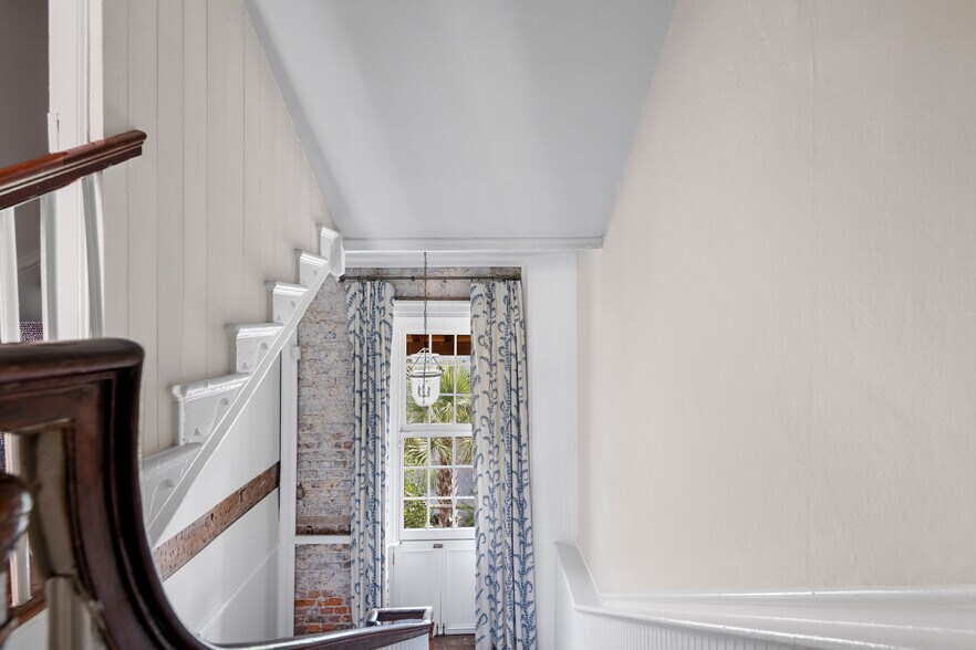 More Photos Of 21 Broad St, Charleston Storefront Retail Residential For Sale