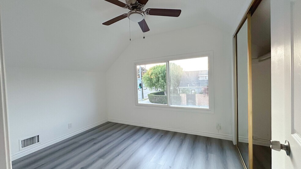 More Photos Of 3759 W 182nd St, Torrance Multifamily For Sale