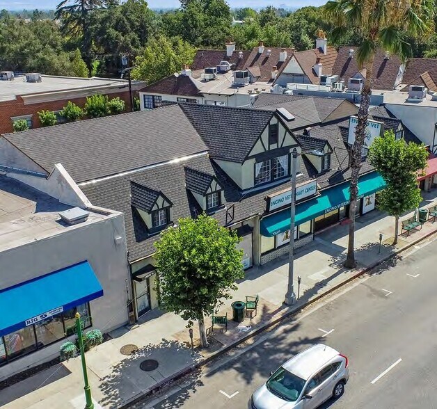 More Photos Of 17007-17015 Ventura Blvd, Encino Office For Sale