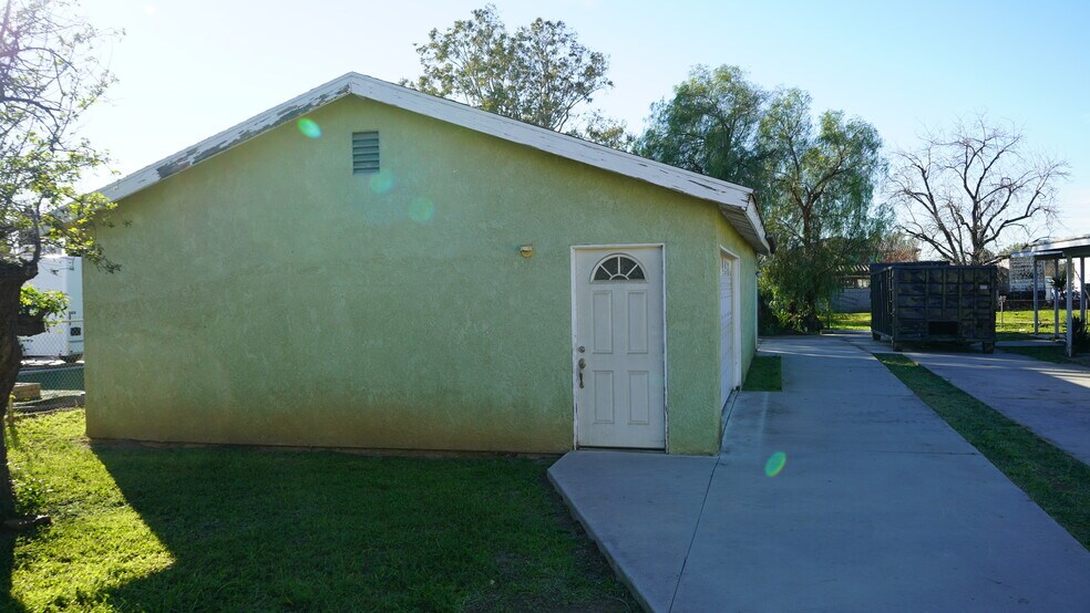 More Photos Of 4451 Glen St, Riverside Multifamily For Sale