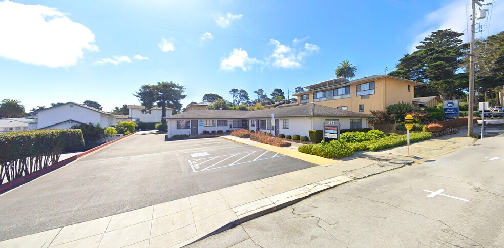 More Photos Of 1077 Cass St, Monterey Medical For Lease