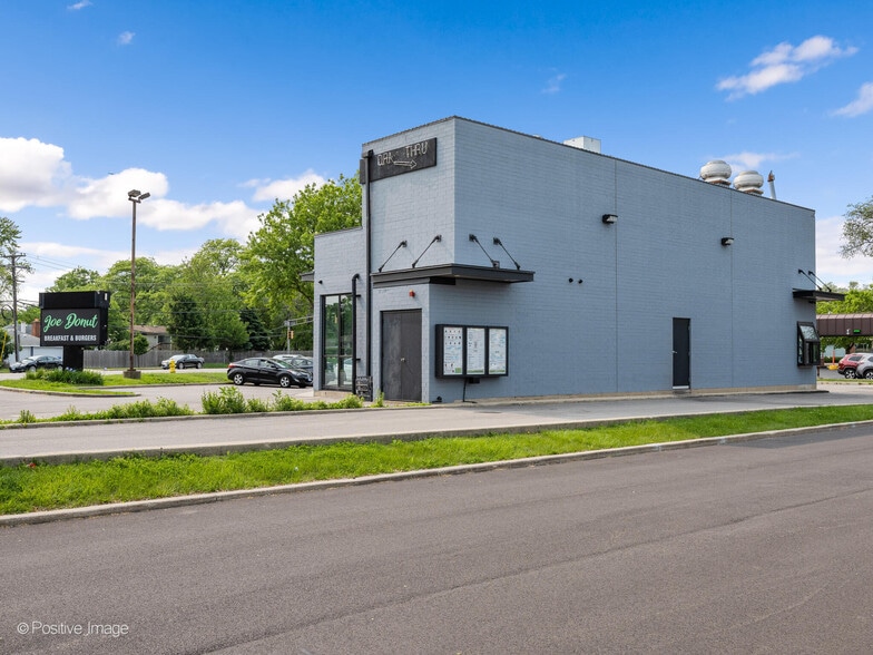 More Photos Of 720 E Rand Rd, Mount Prospect Fast Food For Sale