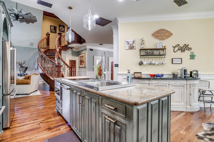 More Photos Of 10501 County Road 525, Mansfield Hospitality For Sale