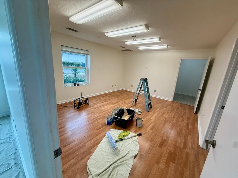 More Photos Of 1438 E Oak St, Fernandina Beach Service For Lease