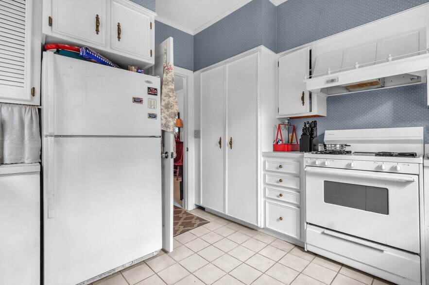 More Photos Of 414 Perry Hill Rd, Montgomery Storefront Retail Office For Sale