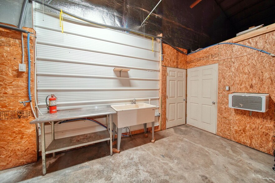 More Photos Of 5550 Carleton Rd, Palmyra Light Manufacturing For Sale