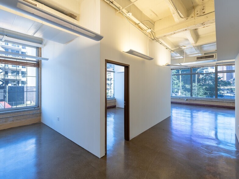 More Photos Of 361 W Chestnut St, Chicago Office For Lease