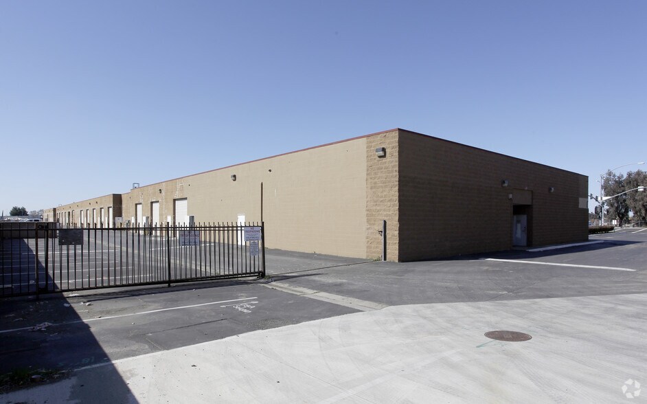 More Photos Of 3008 E Hammer Ln, Stockton Unknown For Lease