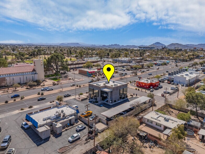 More Photos Of 2701 E Speedway Blvd, Tucson Medical For Sale