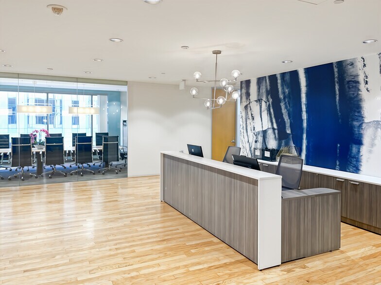 More Photos Of 450 N Brand Blvd, Glendale Coworking Space