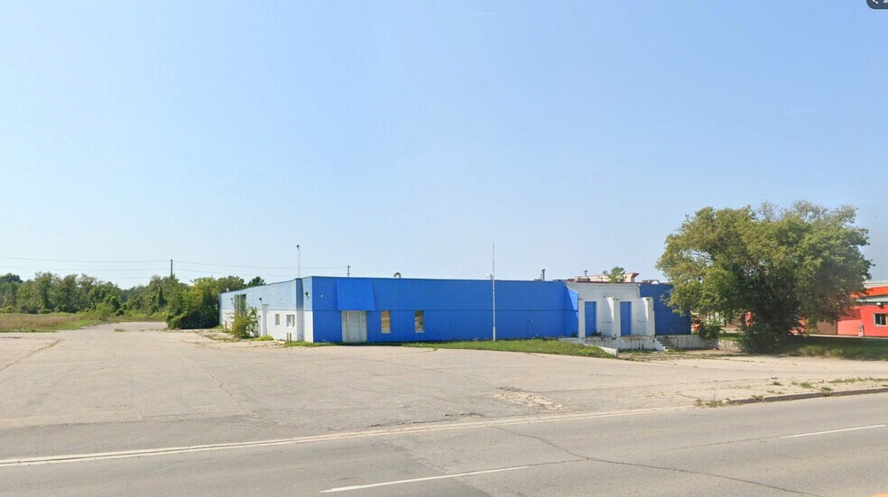 More Photos Of 436 Huron Rd, Goderich Warehouse For Lease