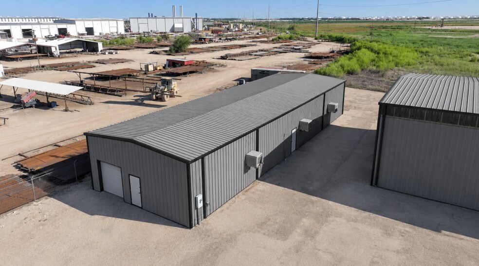 More Photos Of 3611 E State Highway 158, Midland Unknown For Lease