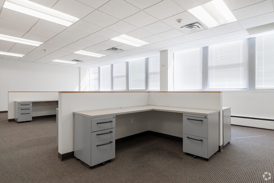 More Photos Of 60 Hempstead Ave, West Hempstead Coworking Space