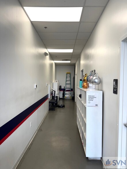 More Photos Of 492 Jimmy Deloach Pky, Savannah Freestanding For Lease