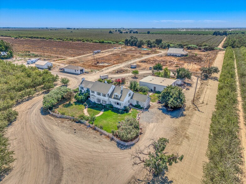 More Photos Of 743 College City Rd, Arbuckle Apartments For Sale