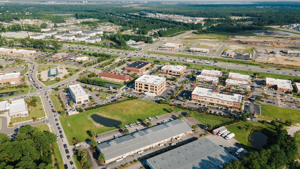 More Photos Of 509 Olde Waterford Way, Leland Office For Lease