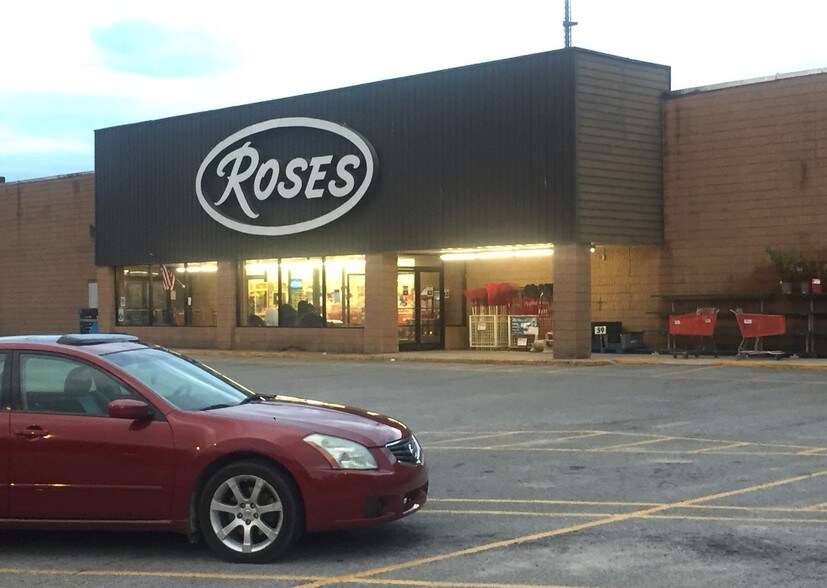 More Photos Of 336-368 US Highway 64 E, Plymouth Storefront For Lease